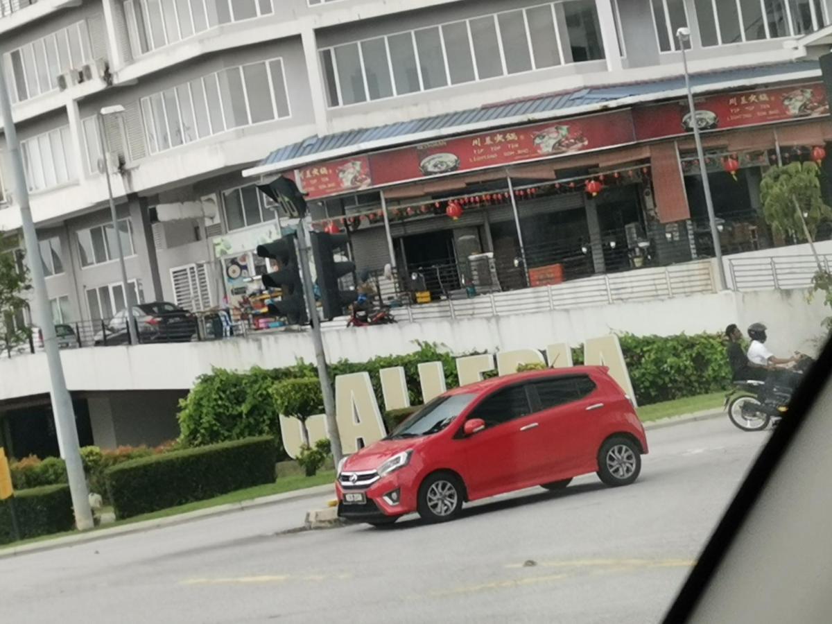 Studio Apartment Cyberjaya Near Bus Terminal Exterior photo